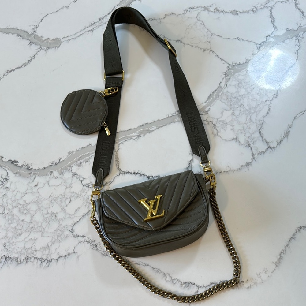 Luxury Army green Quilted Shoulder Bag with Gold Accents LV crossbody or chain
